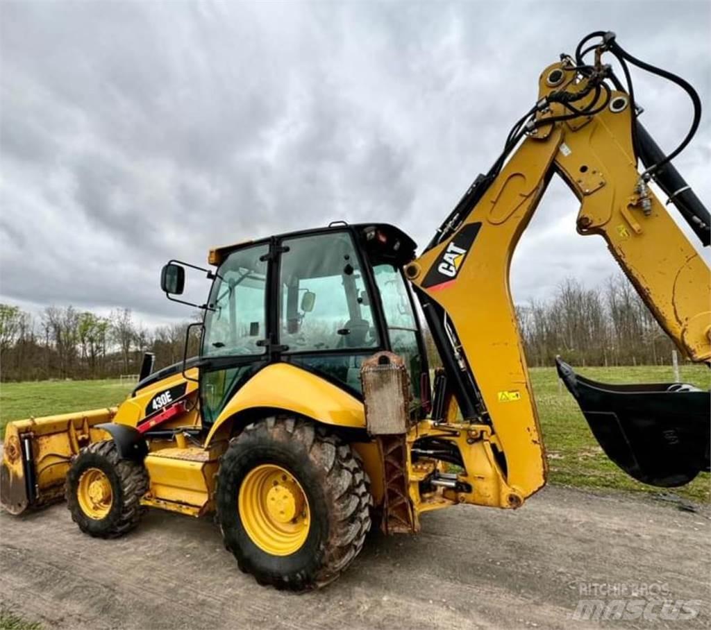 CAT 430E Товарач със заден ексватор