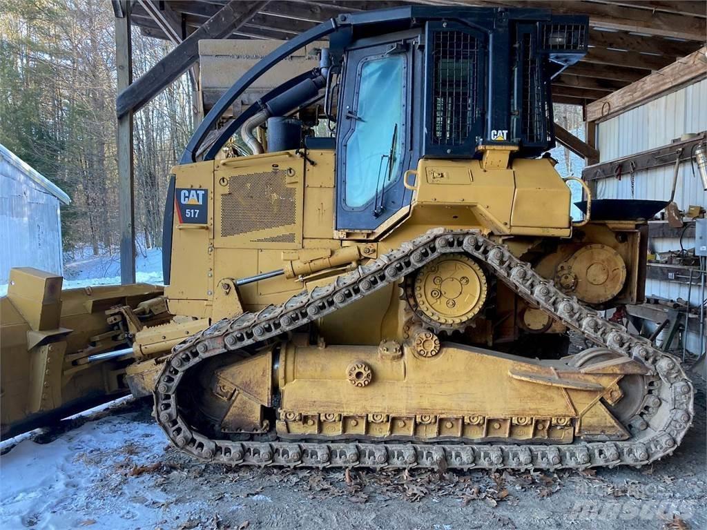 CAT 517 Скидери
