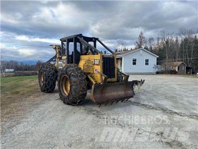 CAT 518C Скидери
