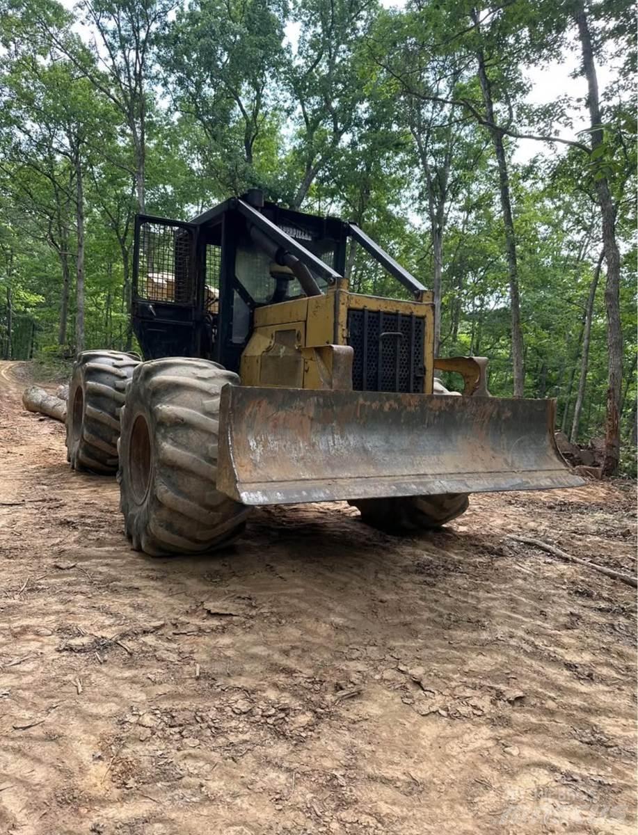 CAT 518C Скидери
