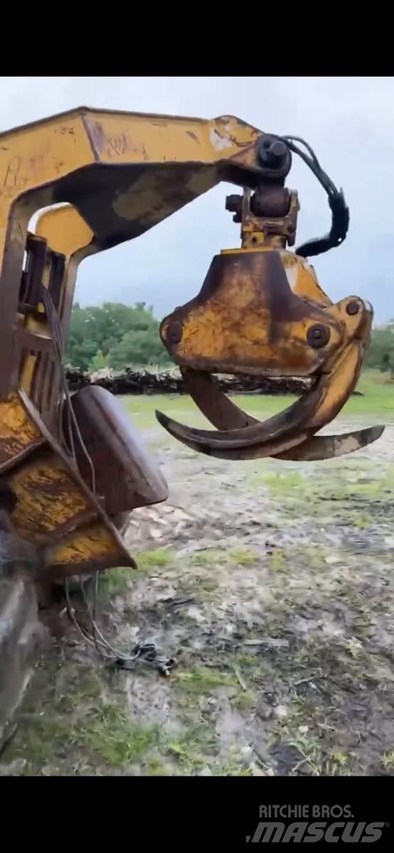 CAT 518C Скидери
