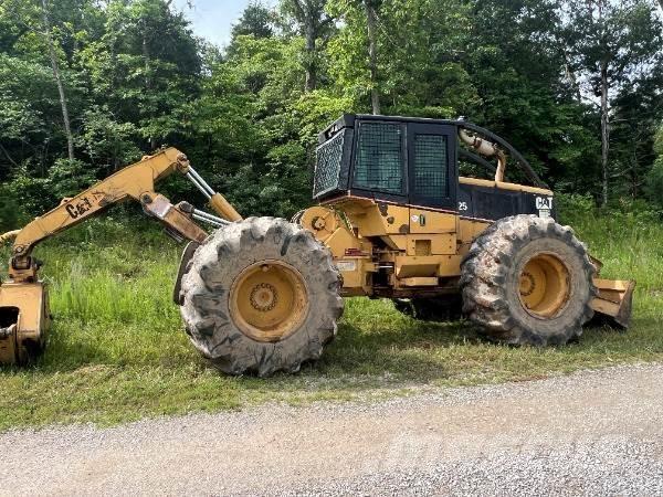 CAT 525 Скидери
