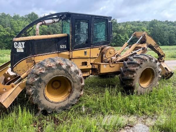 CAT 525 Скидери
