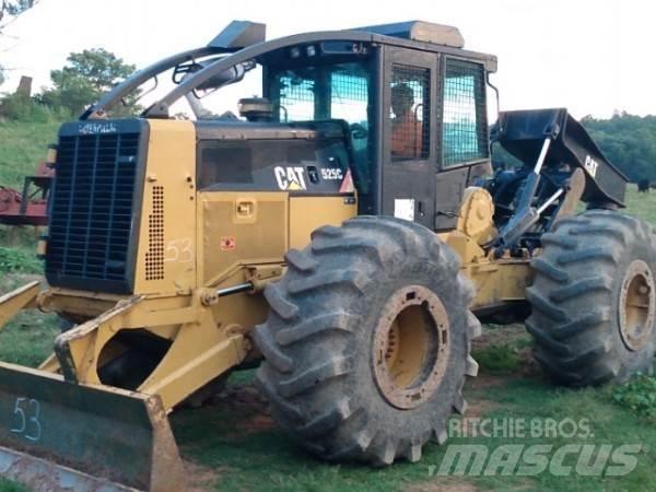 CAT 525C Скидери

