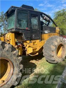 CAT 525C Скидери
