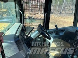 CAT 535B Скидери
