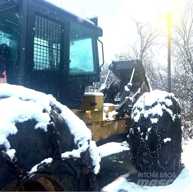 CAT 545C Скидери
