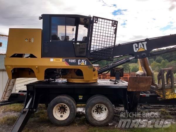 CAT 559C Товарачи с наклонена стрела
