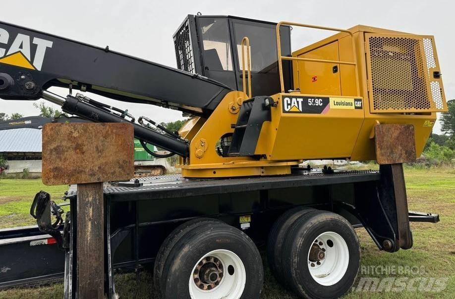 CAT 559C Товарачи с наклонена стрела
