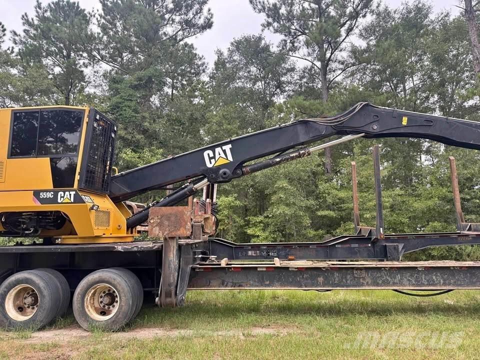 CAT 559C Товарачи с наклонена стрела
