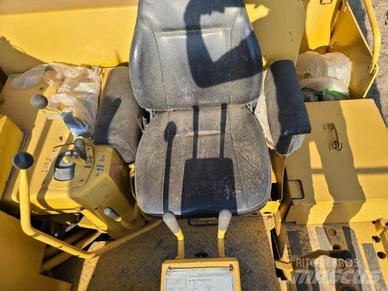 CAT 571G Тръбополагащи булдозери