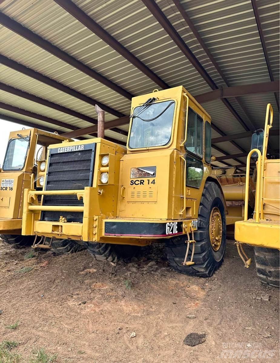 CAT 621E Скрепери
