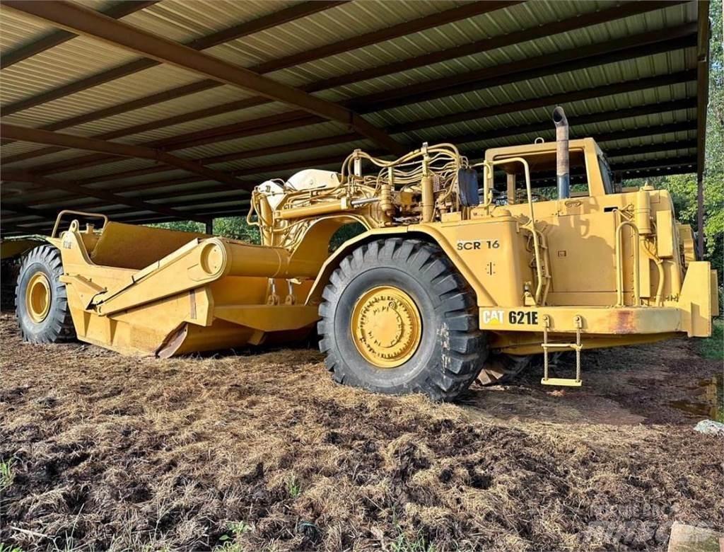 CAT 621E Скрепери
