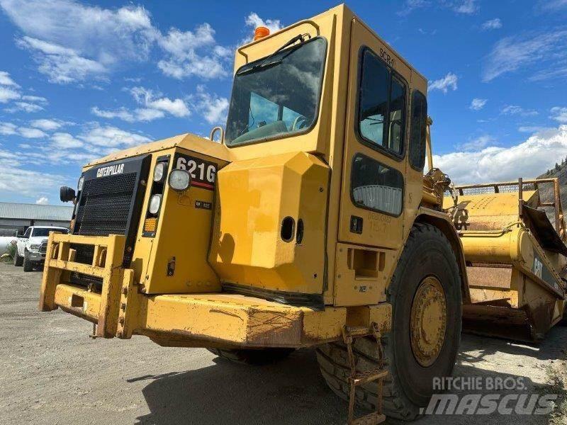CAT 621G Скрепери
