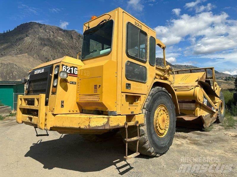 CAT 621G Скрепери
