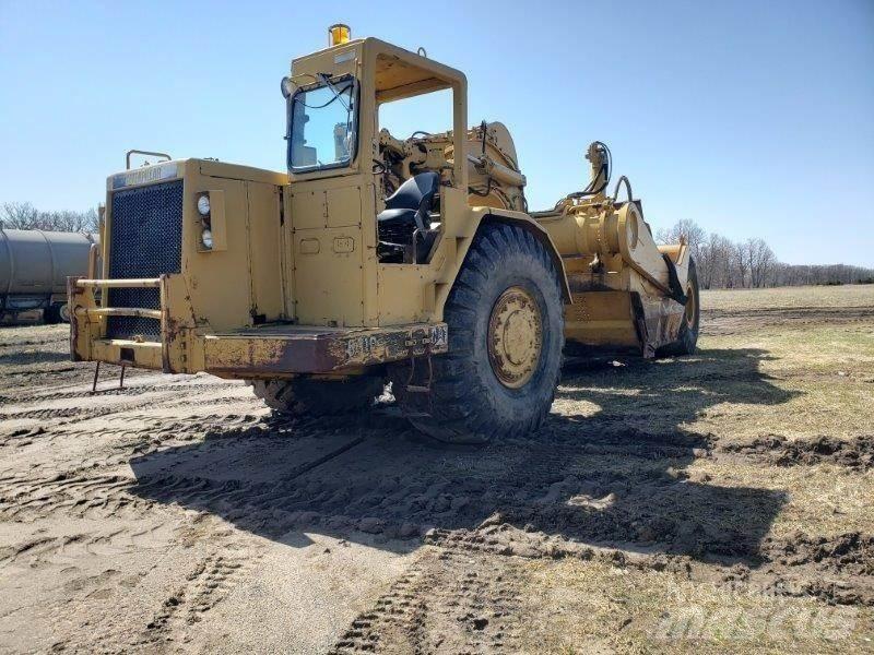 CAT 631D Скрепери
