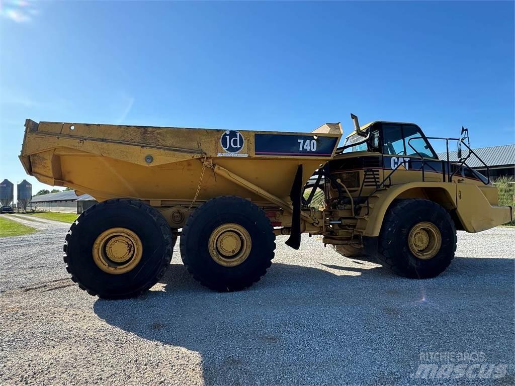 CAT 740 Дъмпери/моторни превозни средства