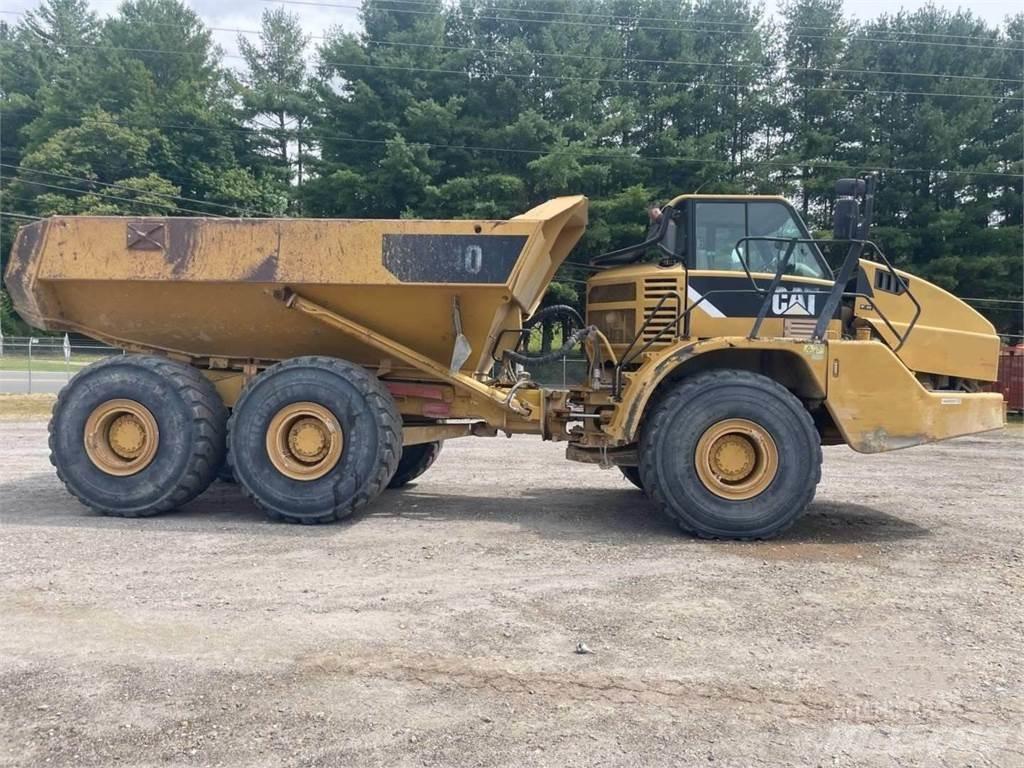 CAT 740 Дъмпери/моторни превозни средства