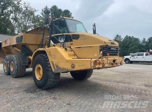 CAT 740 Дъмпери/моторни превозни средства