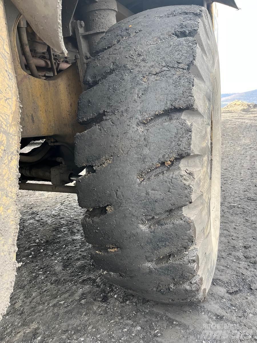CAT 773B Дъмпери/моторни превозни средства