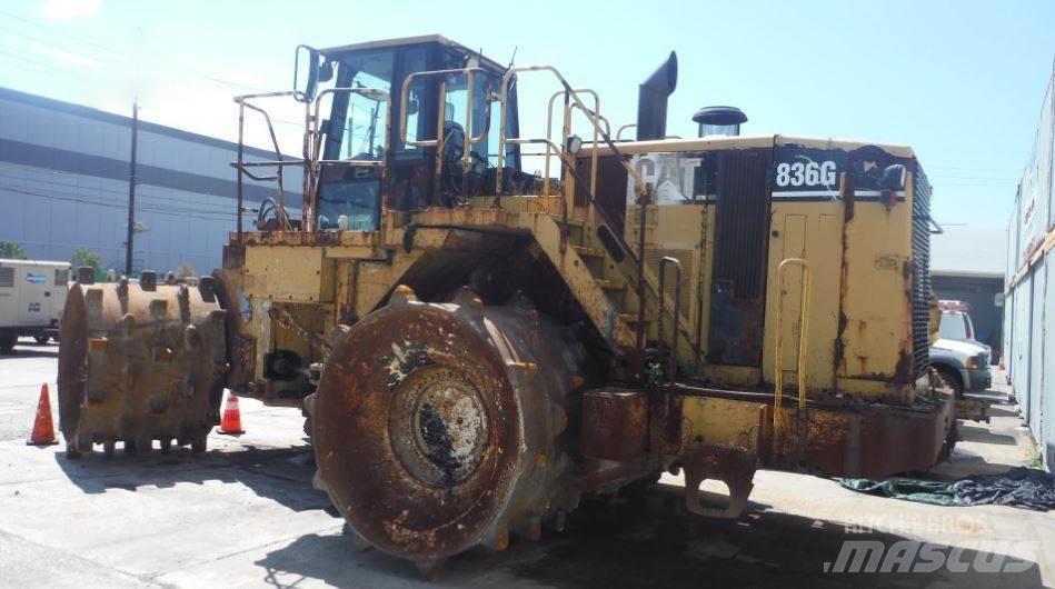 CAT 836G Машини за опаковане на отпадъци
