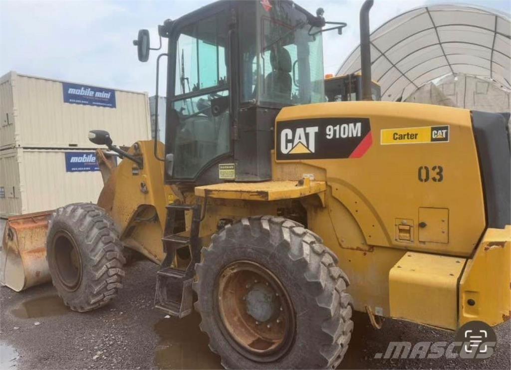 CAT 910M Колесни товарачи
