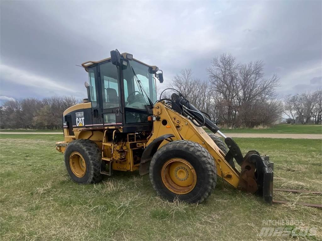 CAT 924G Колесни товарачи