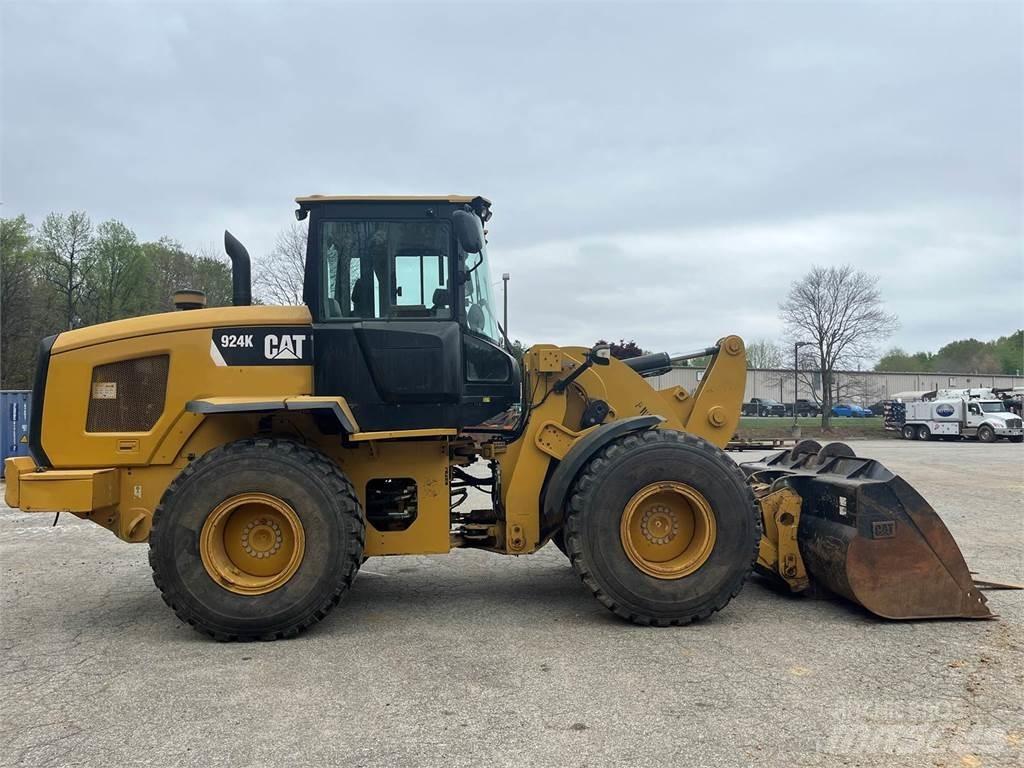 CAT 924K Колесни товарачи