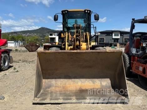 CAT 924K Колесни товарачи