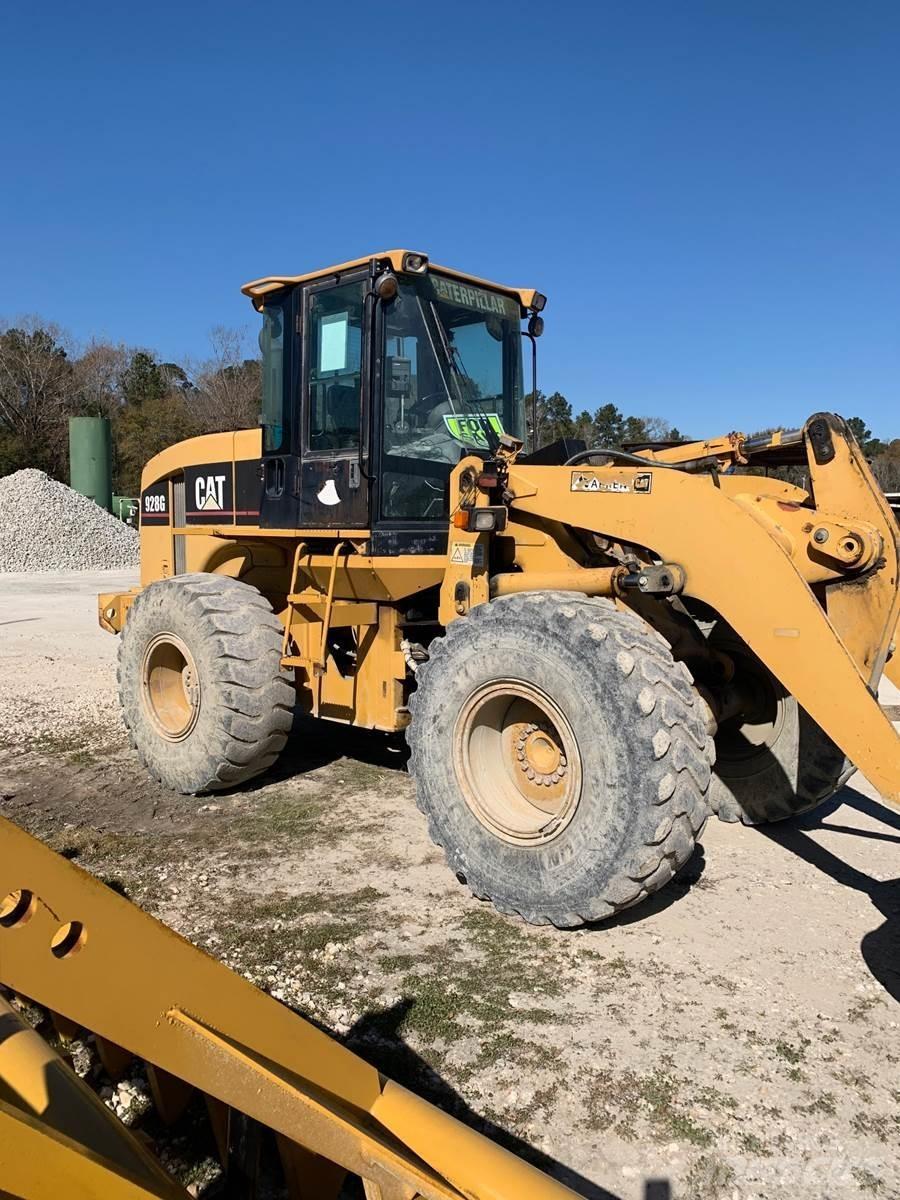 CAT 928G Колесни товарачи