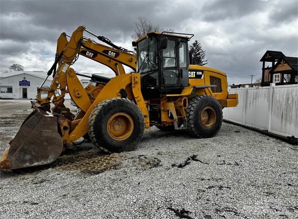 CAT 930K Колесни товарачи