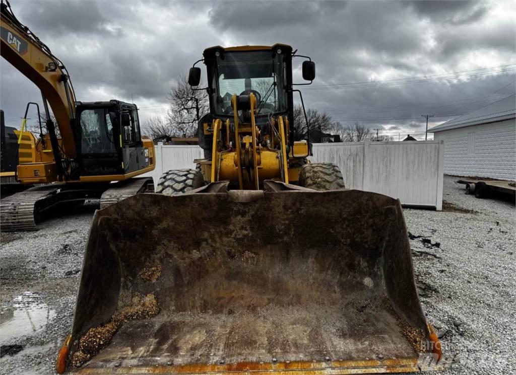 CAT 930K Колесни товарачи