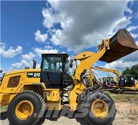 CAT 930M Колесни товарачи