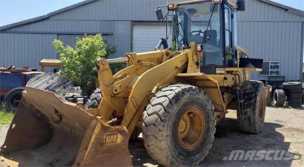 CAT 938G Колесни товарачи