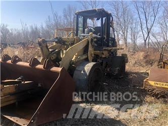 CAT 938G Колесни товарачи