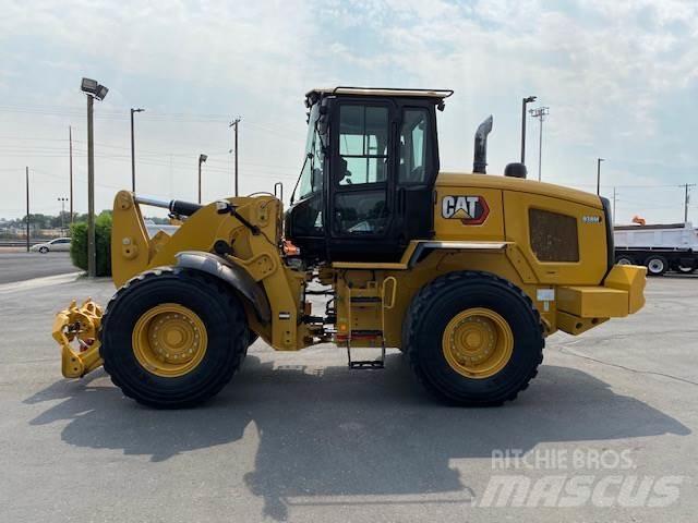 CAT 938M Колесни товарачи