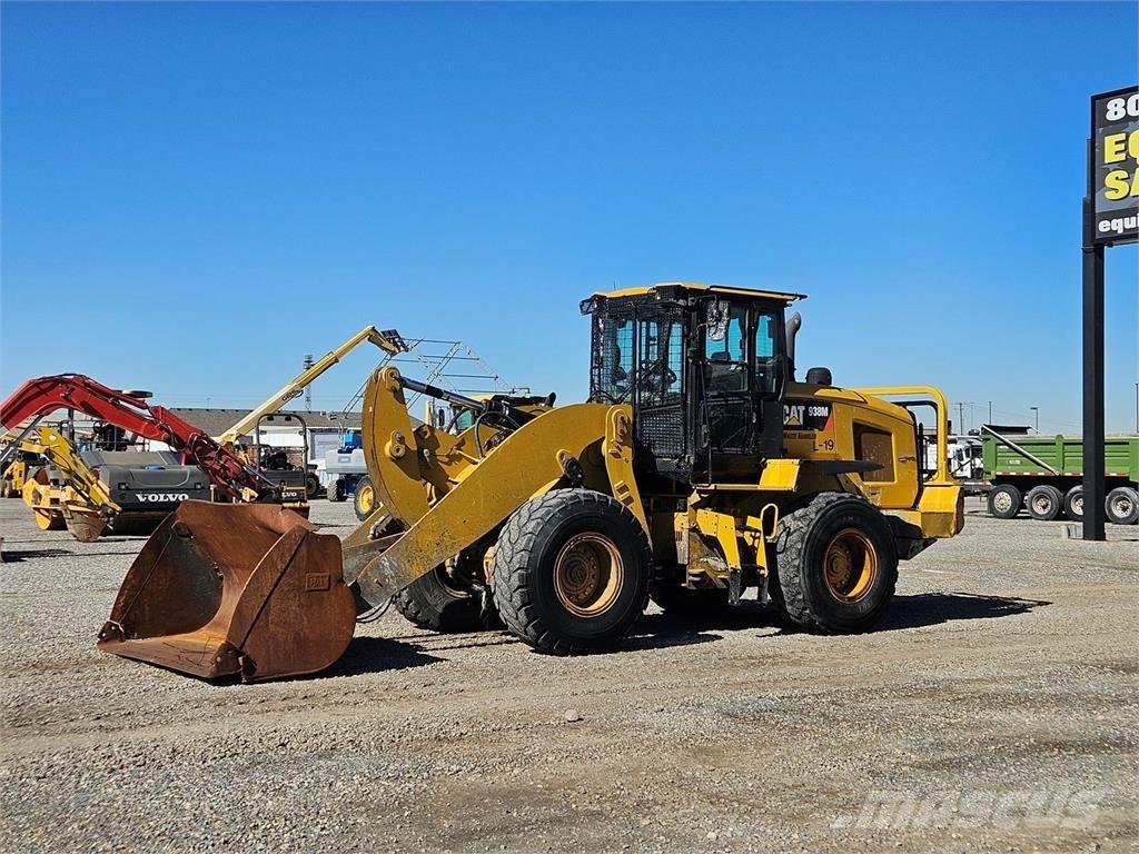 CAT 938M Колесни товарачи