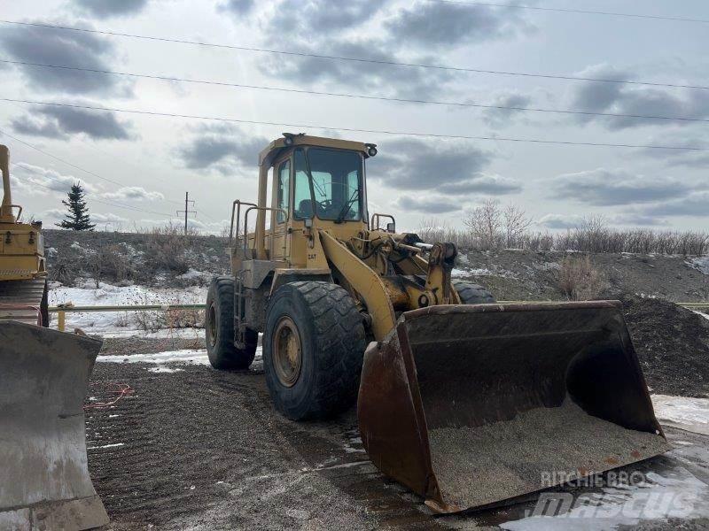 CAT 950B Колесни товарачи