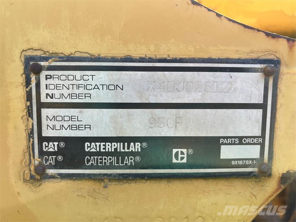CAT 950F Колесни товарачи