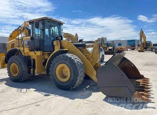 CAT 950M Колесни товарачи