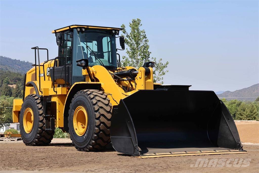 CAT 950M Колесни товарачи