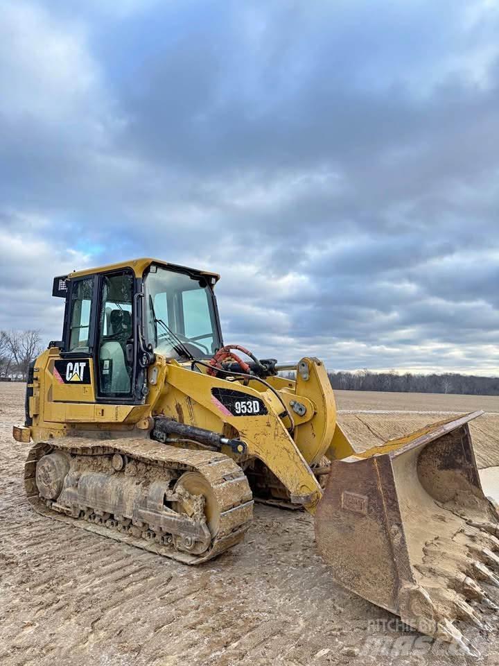 CAT 953D Верижен товарач