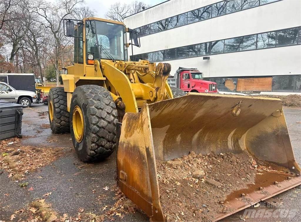 CAT 960F Колесни товарачи