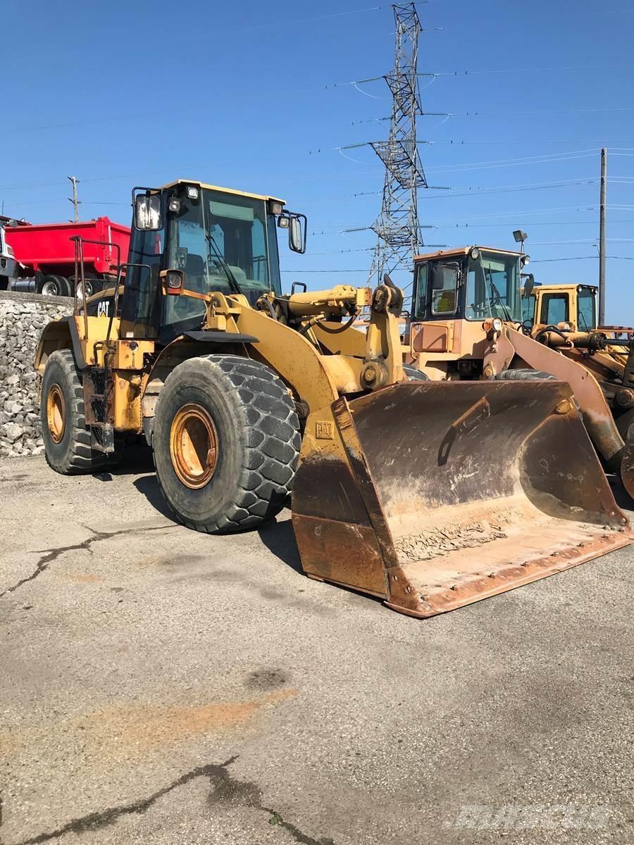 CAT 966G Колесни товарачи