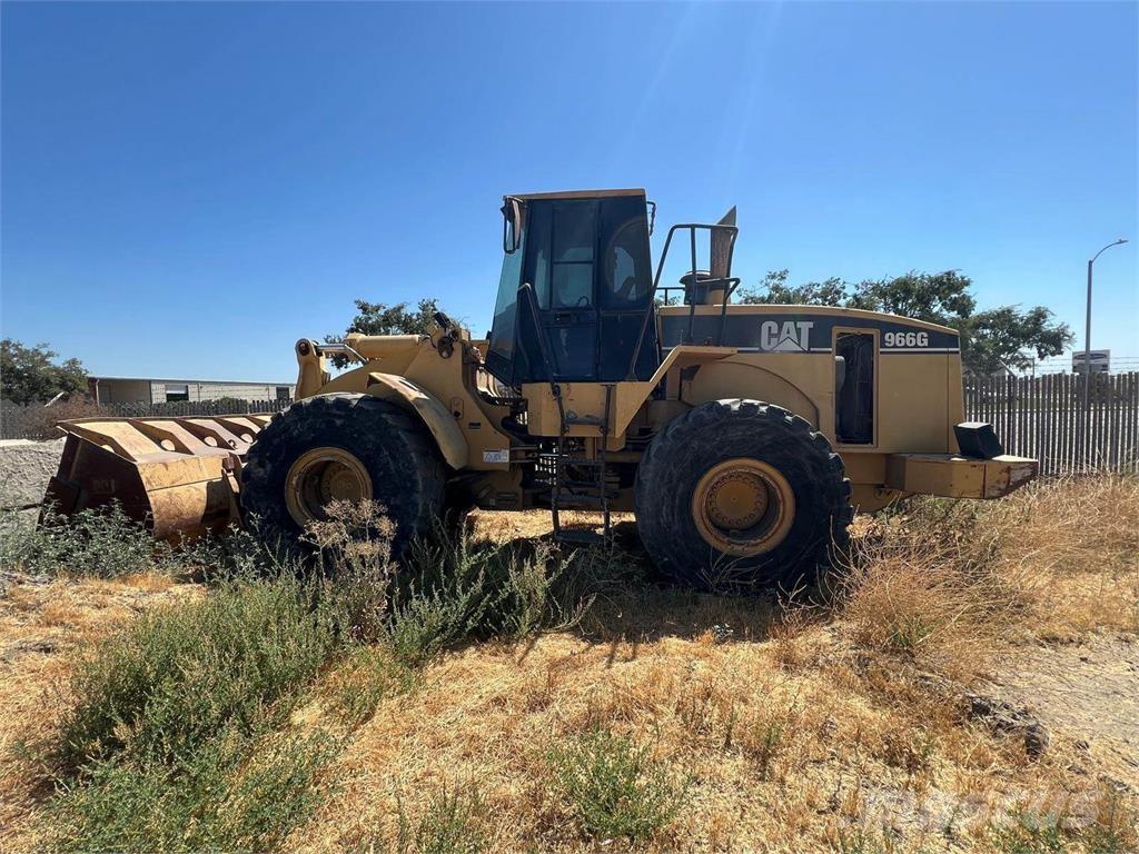 CAT 966G Колесни товарачи