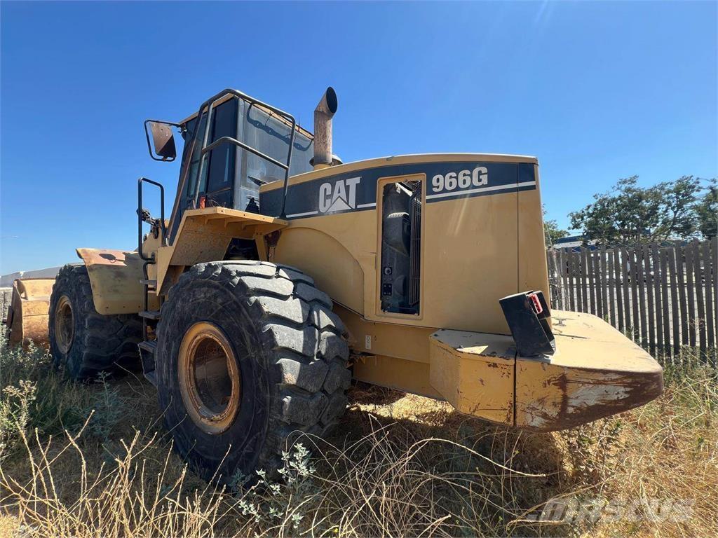 CAT 966G Колесни товарачи