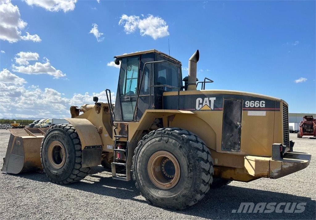CAT 966G Колесни товарачи