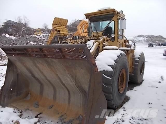 CAT 980B Колесни товарачи