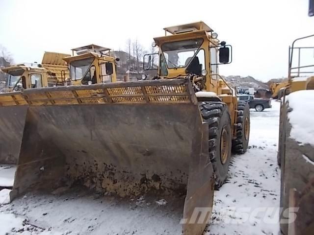 CAT 980B Колесни товарачи