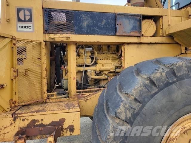 CAT 980C Колесни товарачи